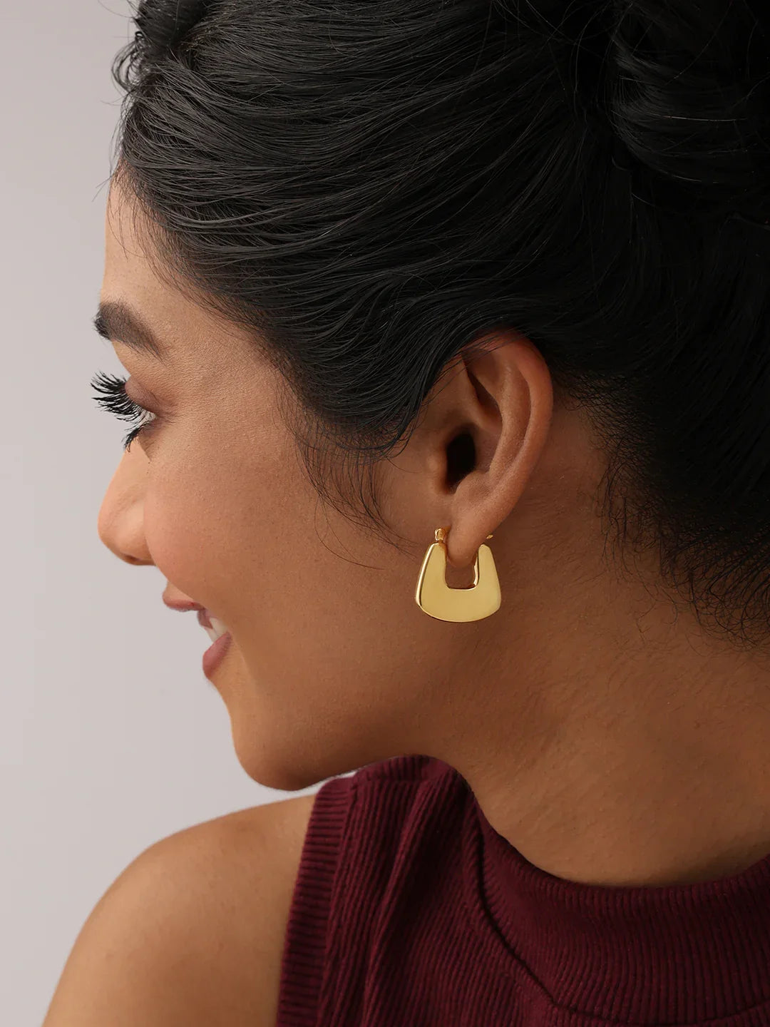 Golden Lyria U-Hoops