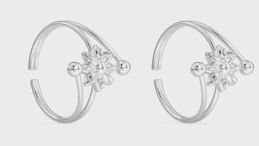 Load video: Floral Silver Toe Ring