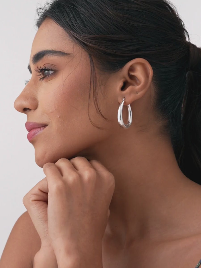 Load video: Medium Oval Puffed Shrimp Click-Top Hoops