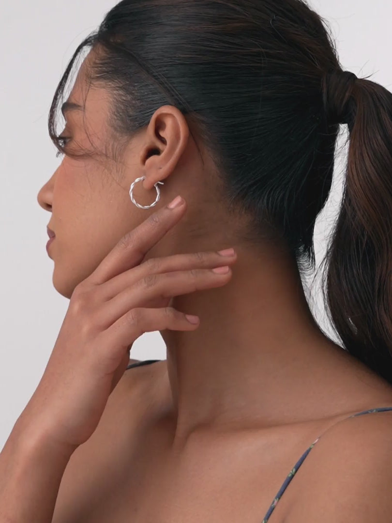 Load video: Silver Twist Rope Hoops