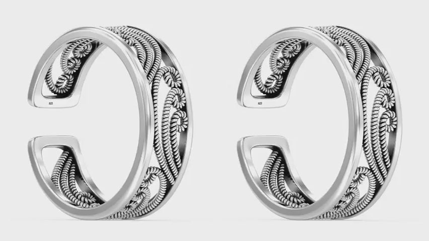 Load video: Antique Silver Toe Ring