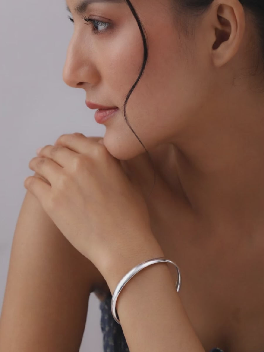 Load video: Liora Designer Bracelets