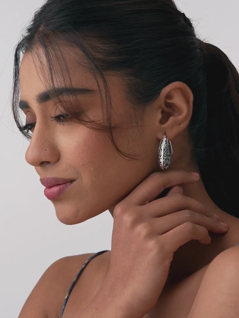 Load video: Antique Oval Mesh Filigree Hoops