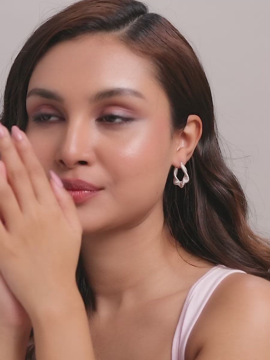 Load video: Vanya Ripple Hoops