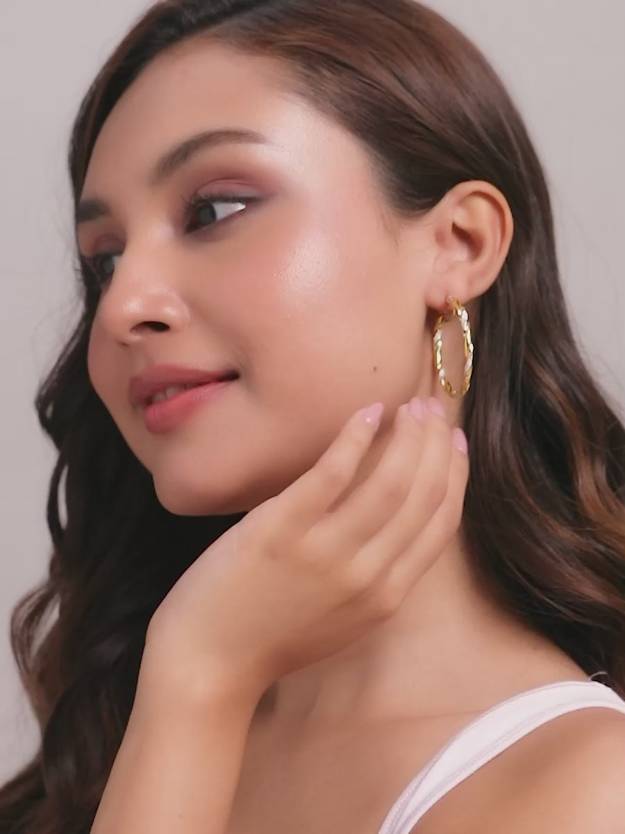 Load video: Dual Tone Italian Hoops